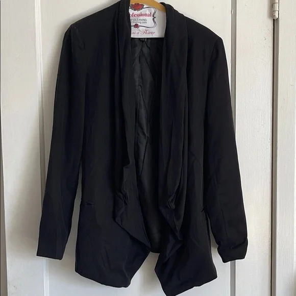 Blazer Cardi! - Picture 1 of 2